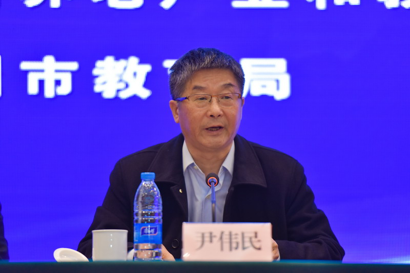 淮海健康養(yǎng)老職業(yè)教育集團(tuán)成立大會(huì)暨首屆淮海經(jīng)濟(jì)區(qū)健康養(yǎng)老服務(wù)業(yè)產(chǎn)教融合創(chuàng)新發(fā)展高峰論壇成功舉辦