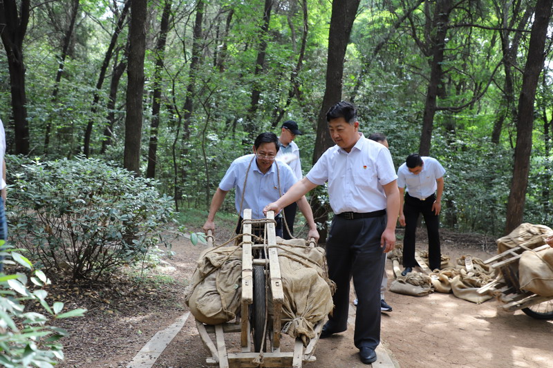 紅色研學(xué)——江蘇開放大學(xué)黨委常委、副校長張益彬來徐開展紅色文化調(diào)研